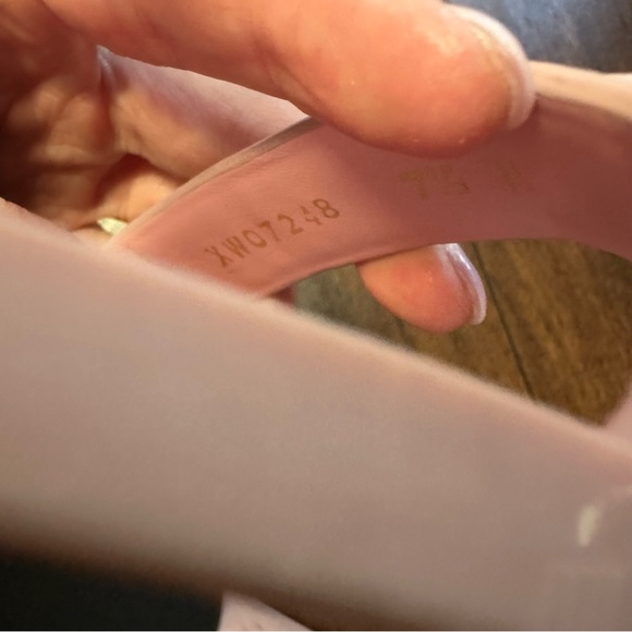 New Stuart Weitzman Rosita Dual Strap Slide Rubber Sandal Pink Flat Size 7.5 - Picture 5 of 10